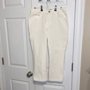 GAP Women's Cream Capris